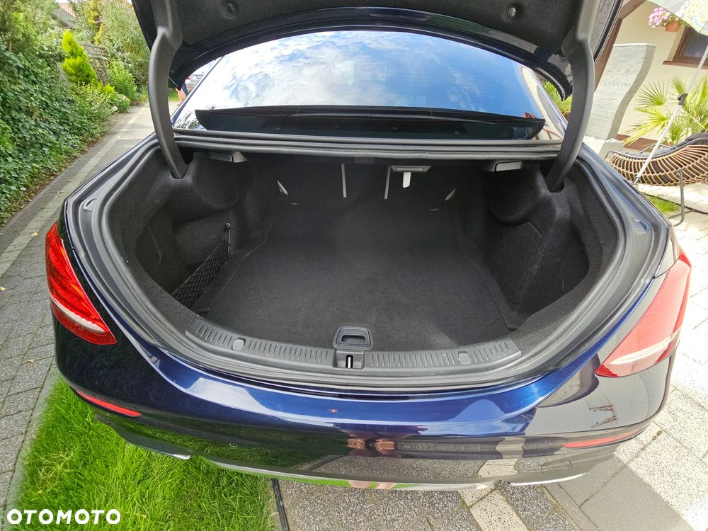 Mercedes-Benz Klasa E 220 d Business Edition 9G-TRONIC - 15