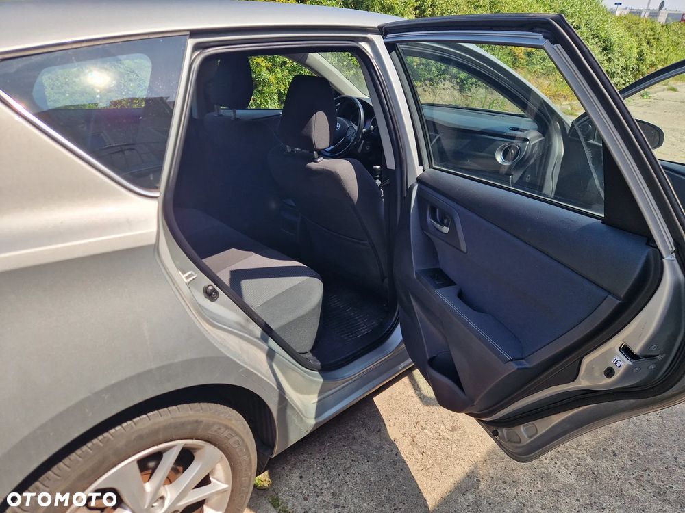 Toyota Auris 1.4 D-4D Premium + EU5 - 11