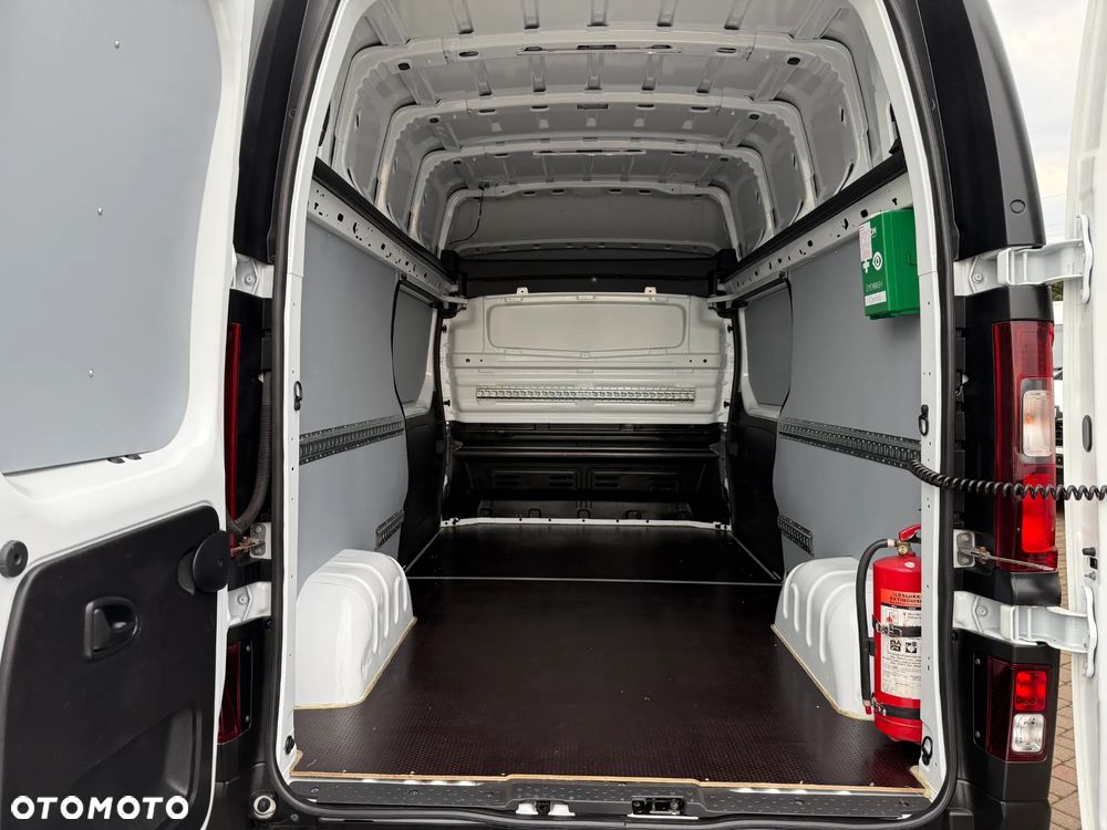 Renault Trafic 2,0 L2H2 Winda - 12