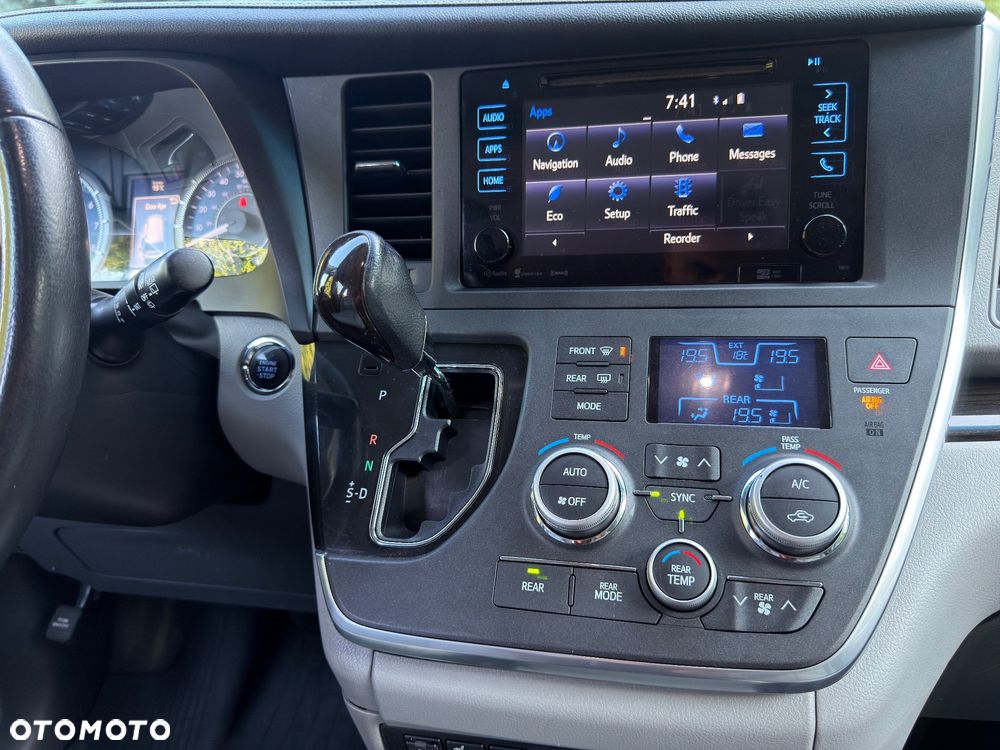 Toyota Sienna 3.5 V6 XLE AWD - 24