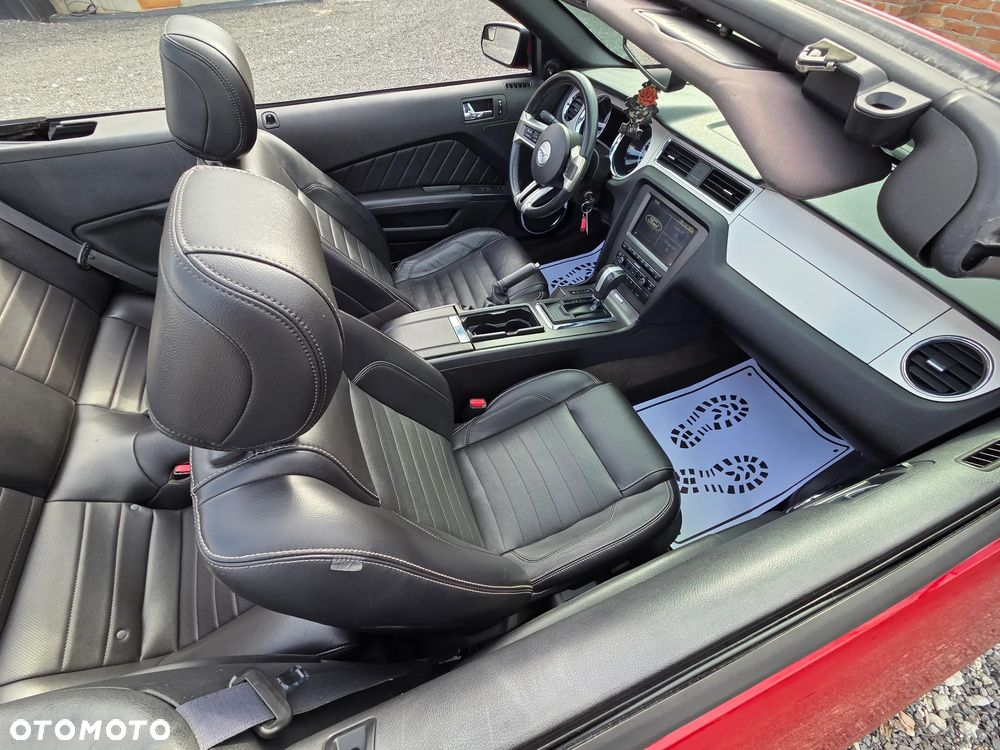 Ford Mustang 3.7 V6 Premium - 9