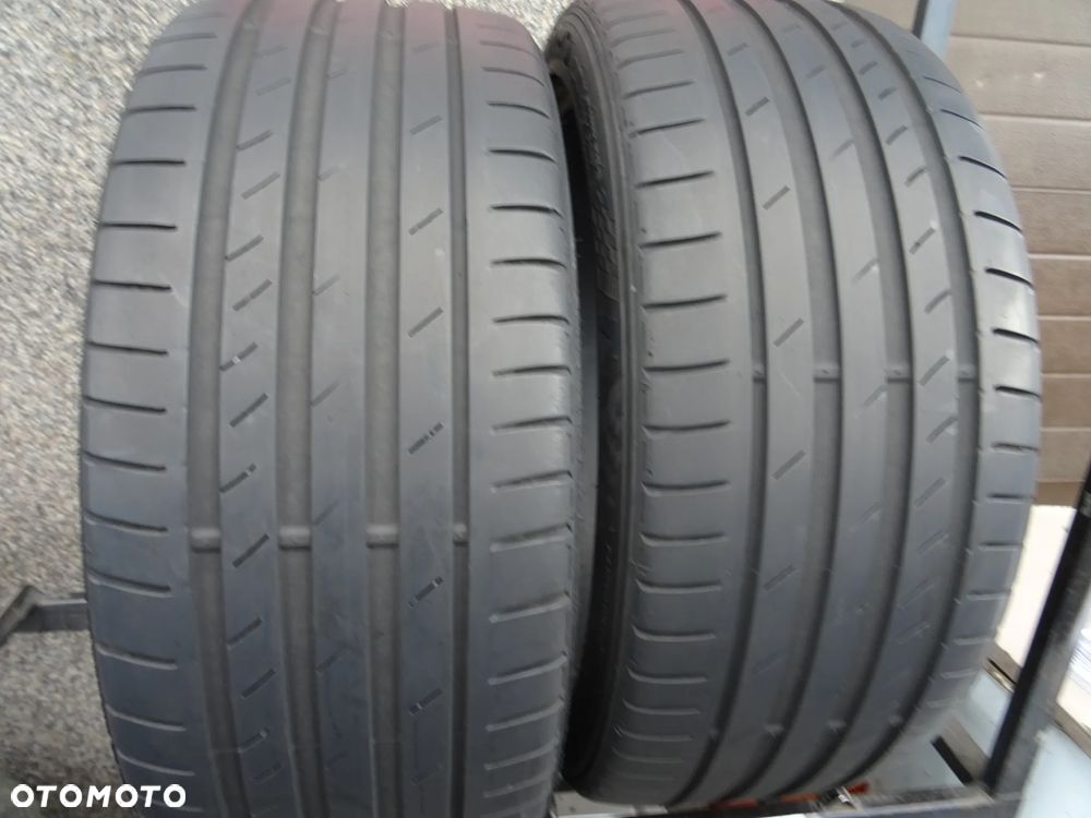 225/40/ZR18 92Y Kumho Ecsta PS71 - 1