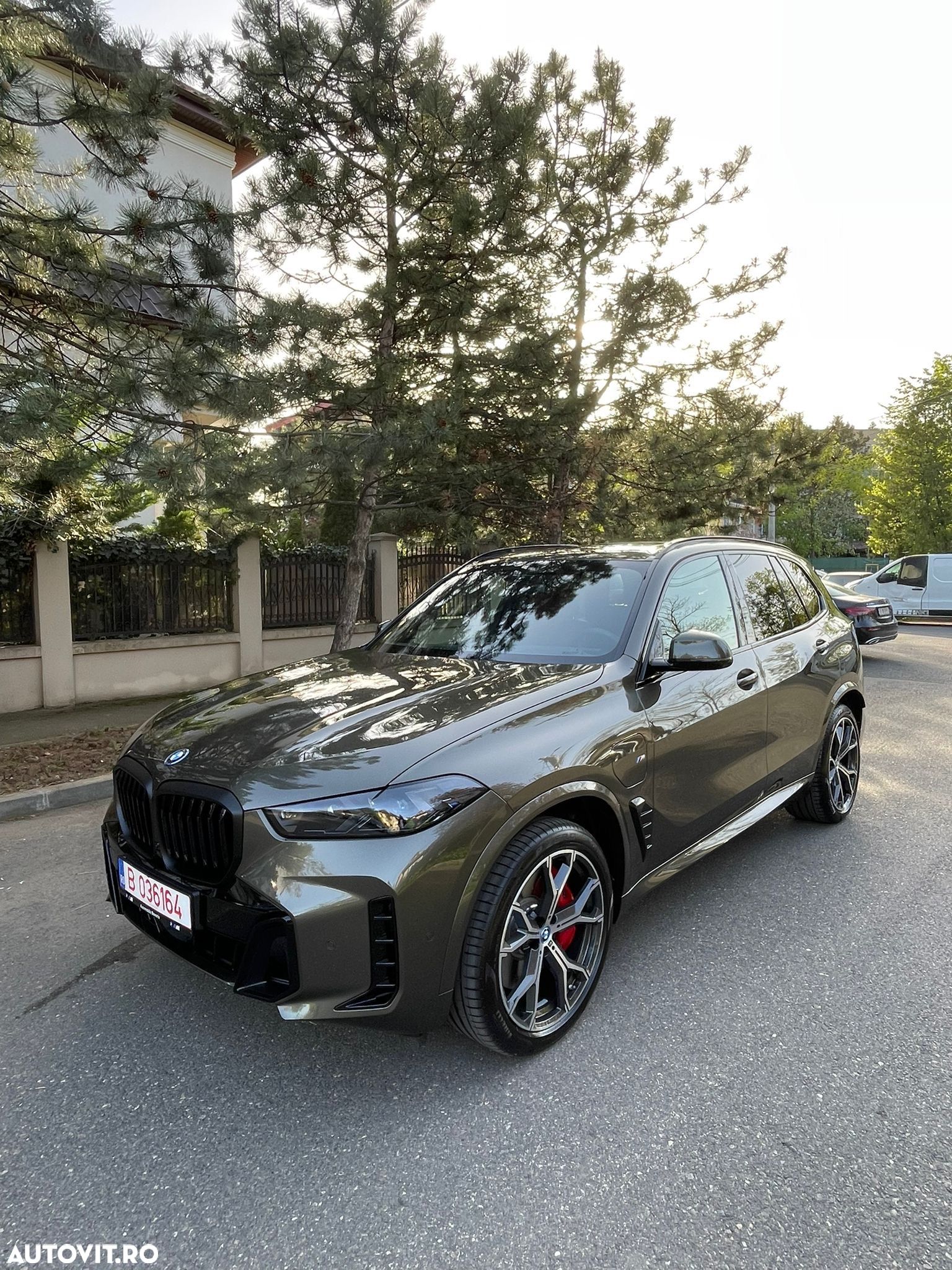 BMW X5 xDrive50e AT PHEV - 1