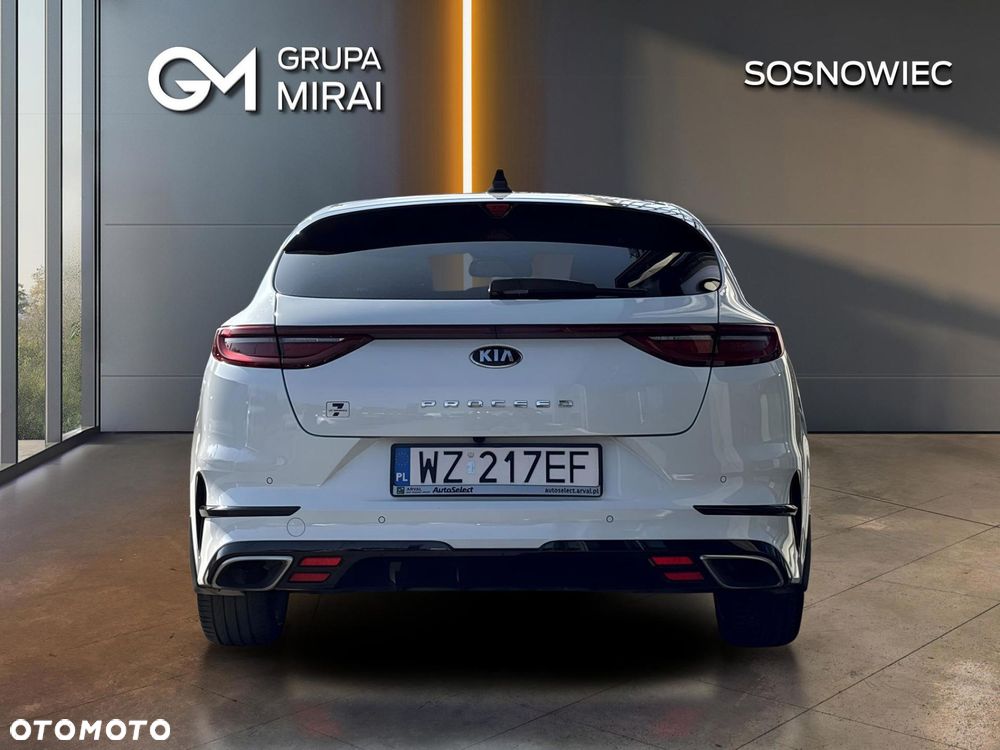 Kia ProCeed 1.6 T-GDI GT DCT - 4