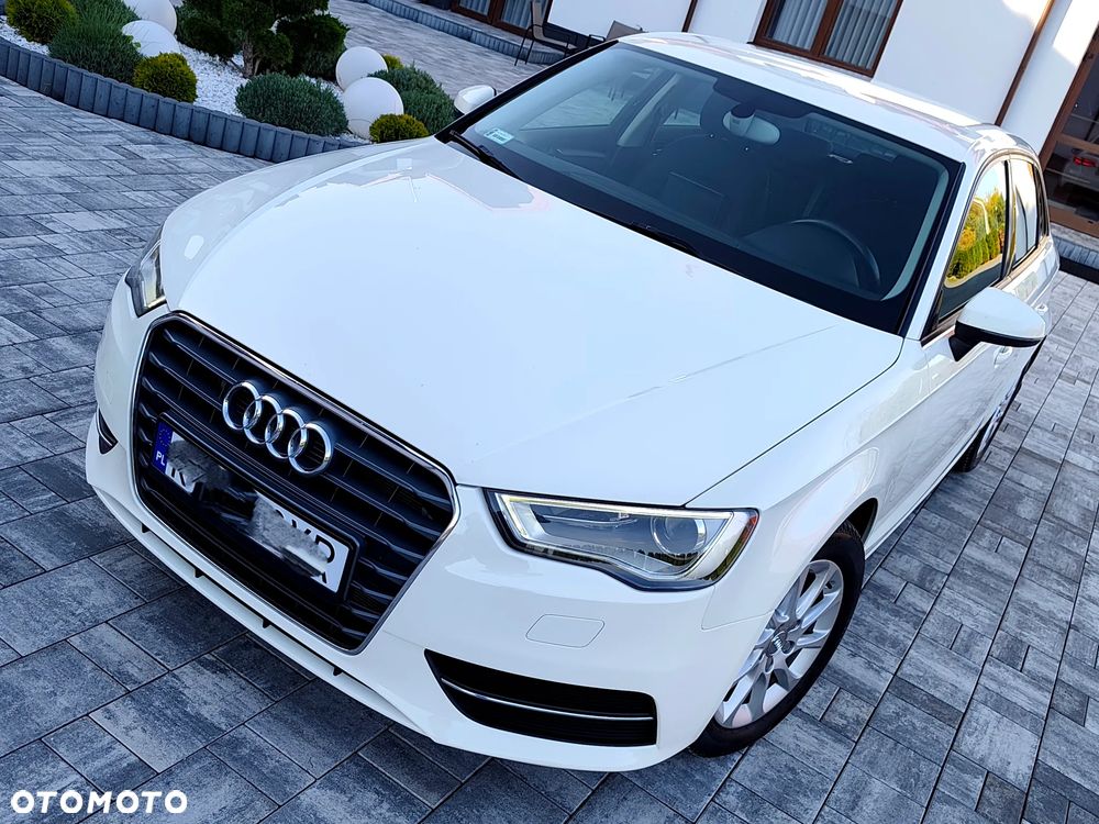 Audi A3 Sportback 2014 photo 2