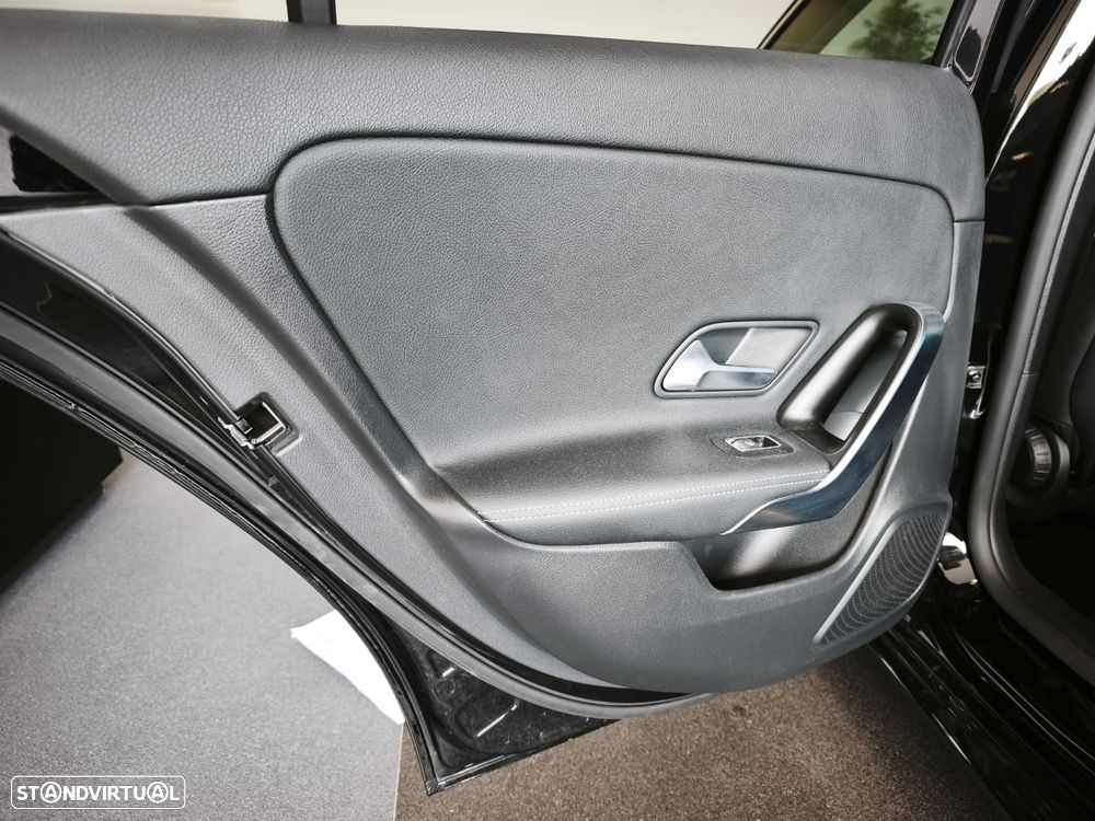 Mercedes-Benz A 200 Limousine Progressive Aut. - 16