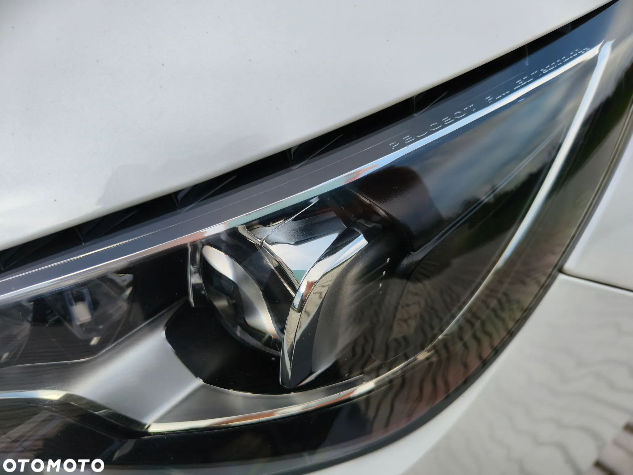 Peugeot 308 SW 1.2 PureTech GPF Allure Pack S&S - 15