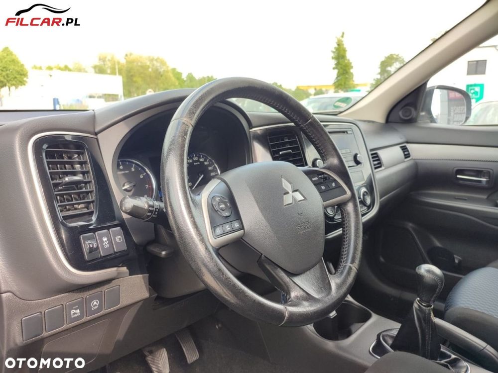 Mitsubishi Outlander - 5