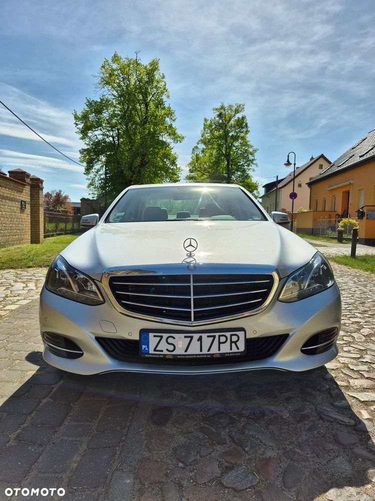 Mercedes-Benz Klasa E 200 BlueTEC 7G-TRONIC Elegance - 3