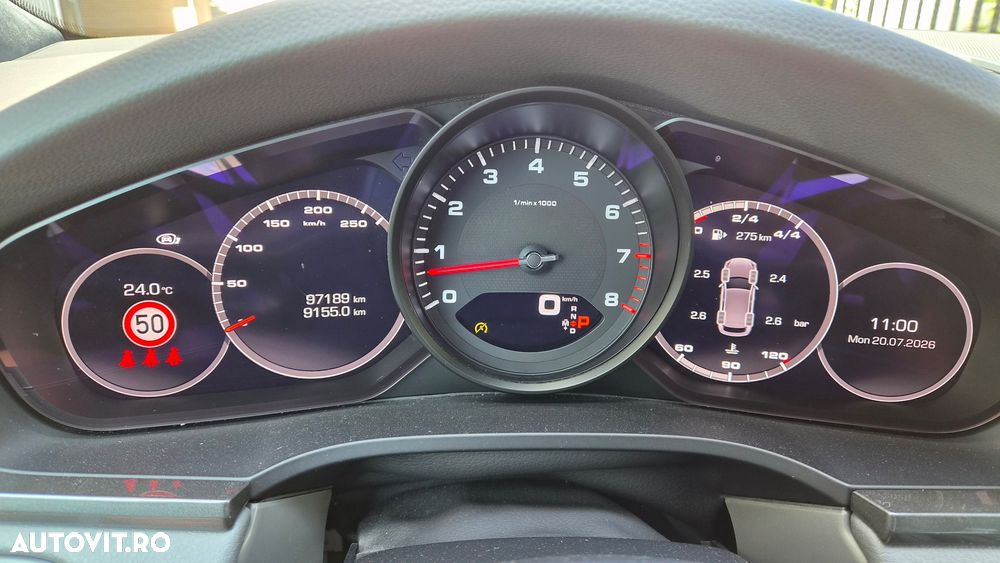 Porsche Cayenne - 8