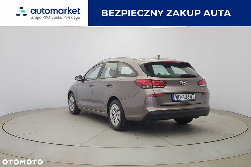Hyundai i30 1.6 D Classic + - 5