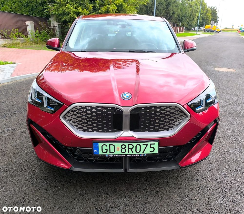 BMW iX2 - 2