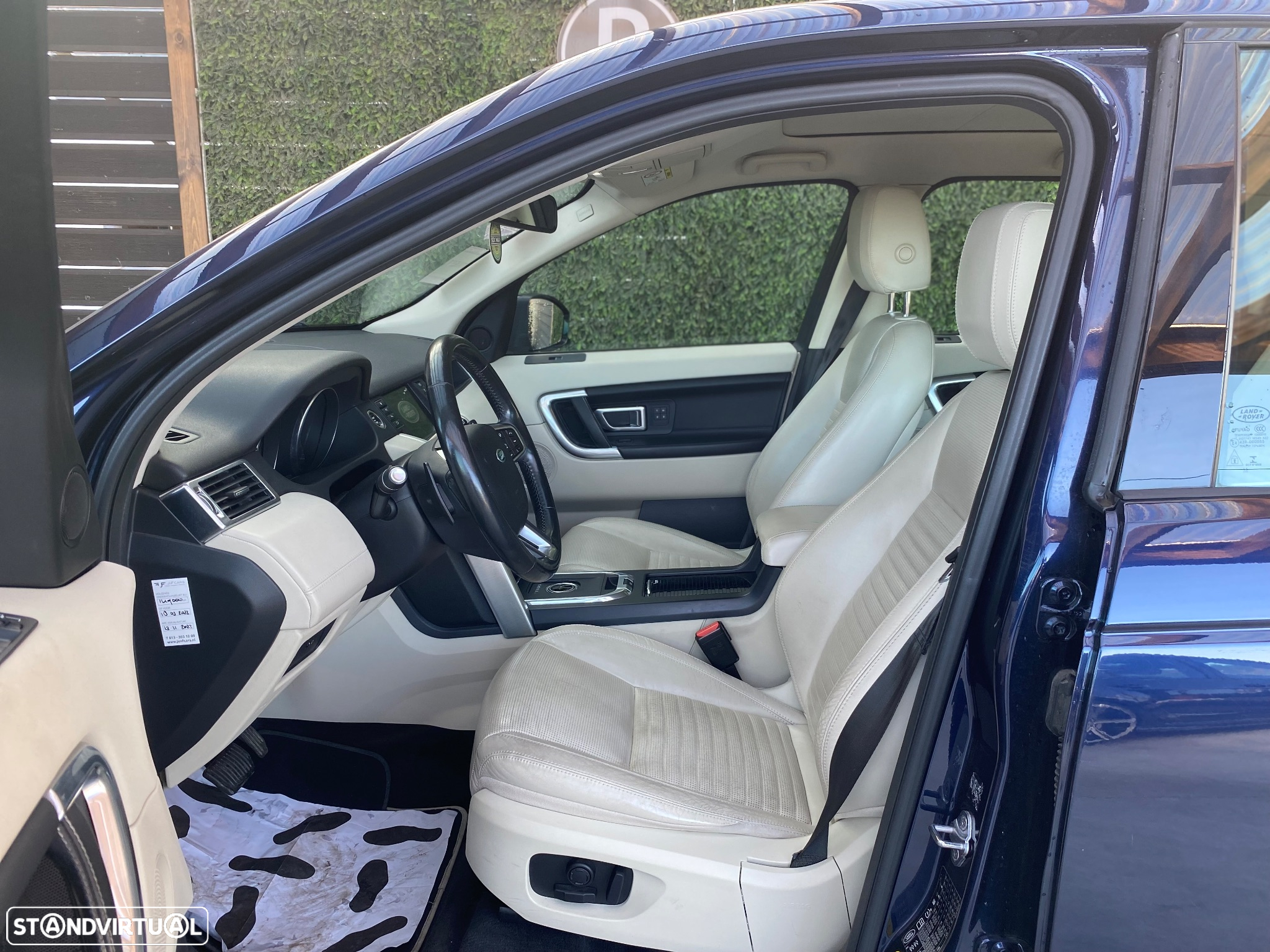 Land Rover Discovery Sport 2.0 TD4 HSE Luxury Auto - 29