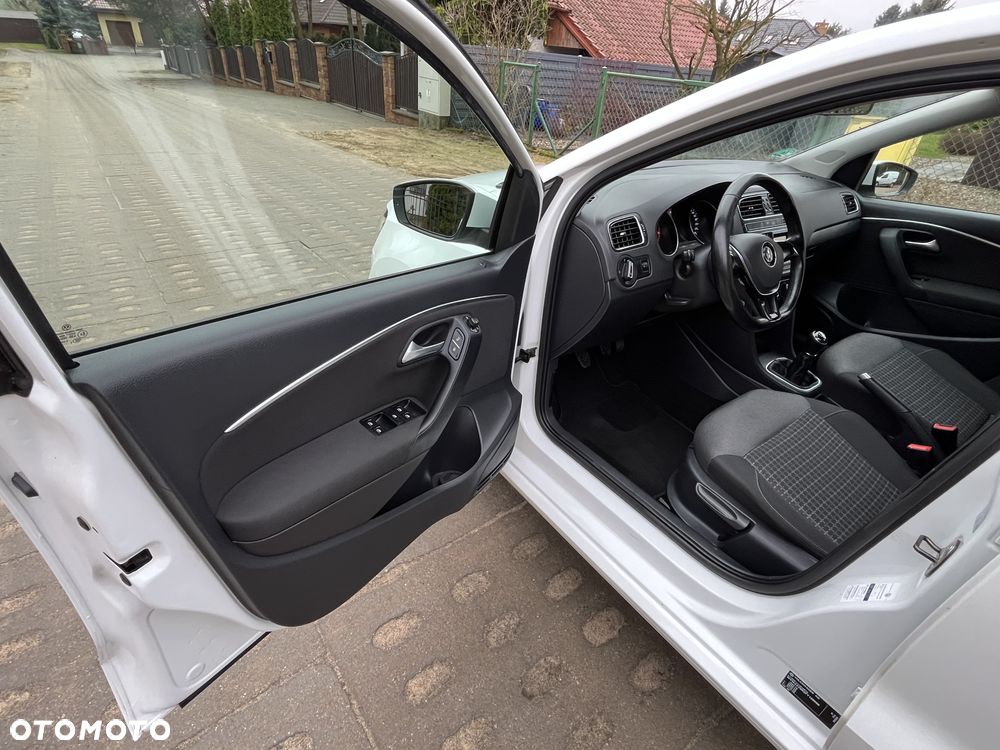 Volkswagen Polo 1.2 TSI Life - 6