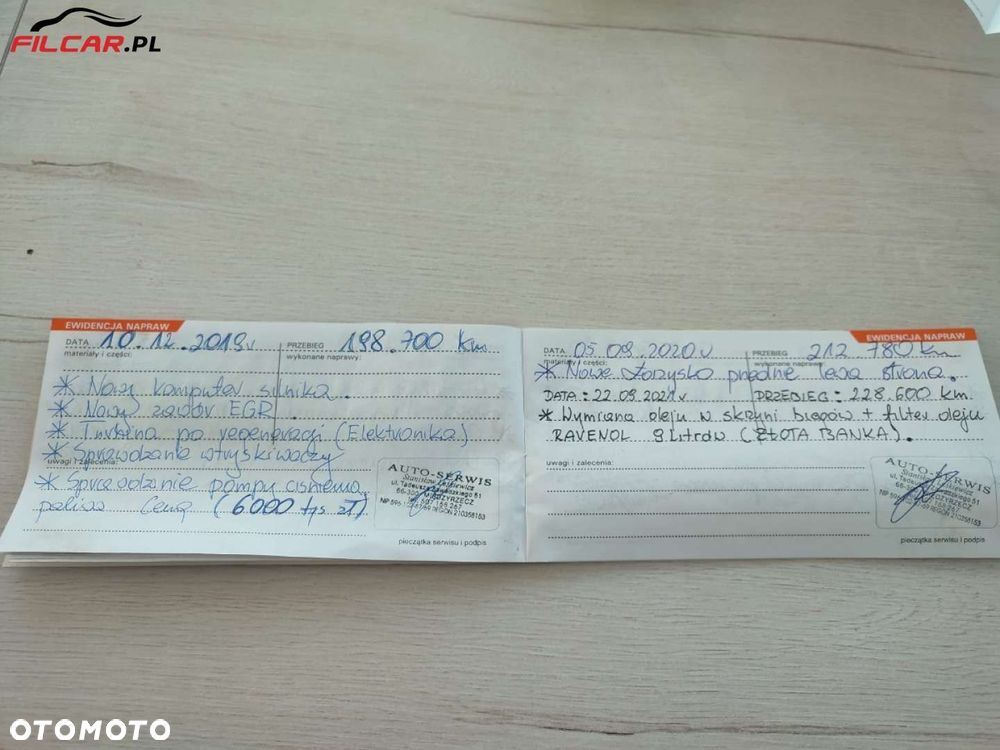 Volkswagen Touareg - 12