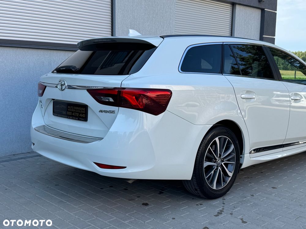 Toyota Avensis 2.0 D-4D Selection - 11