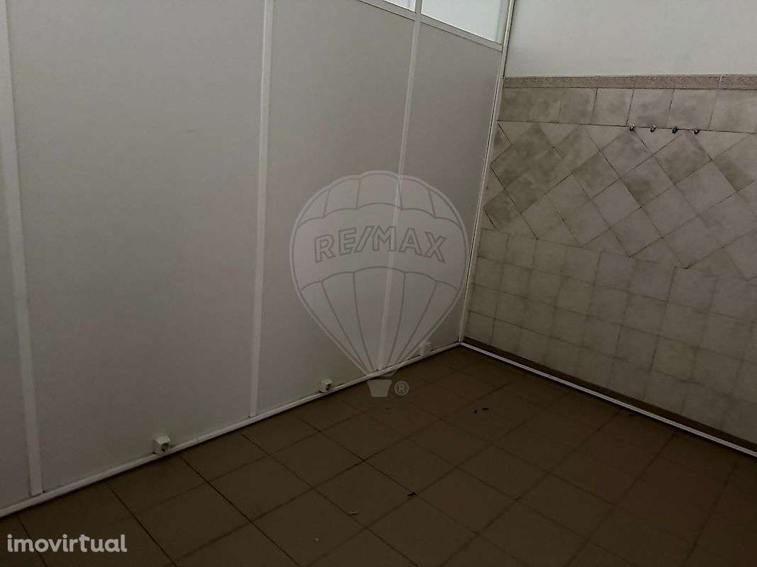 Loja  para arrendamento - Grande imagem: 2/13