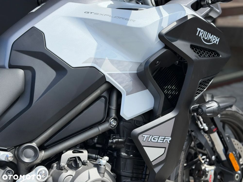 Triumph Tiger - 9