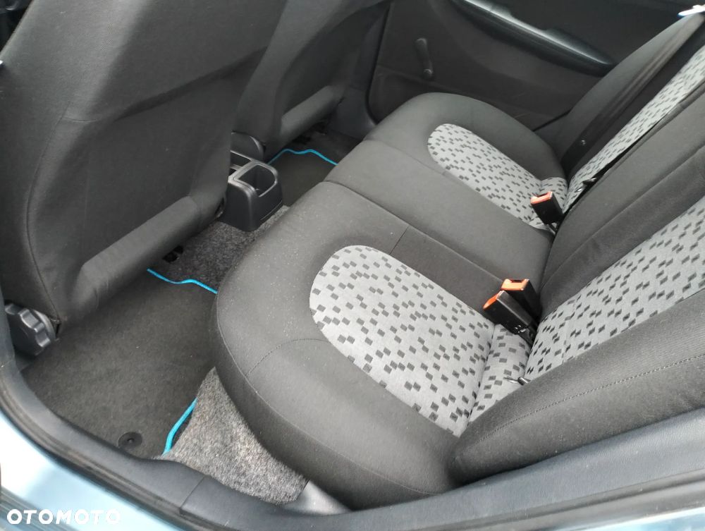 Skoda Fabia 1.2 HTP Run - 24