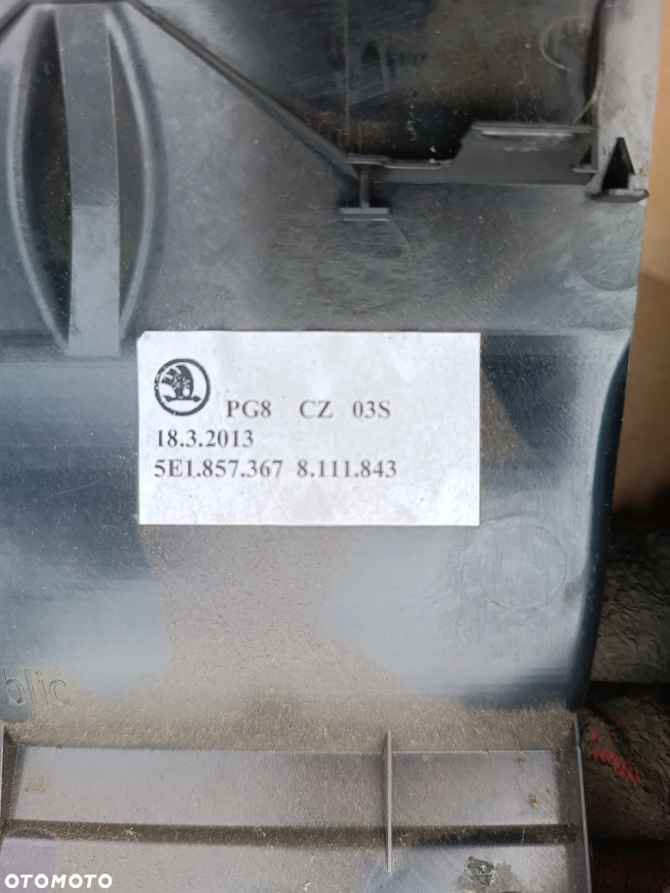 OCTAVIA III 3 13- PORT GNIAZDO USB AUX 5Q0035724 OSŁONA ZAŚLEPKA 5E1857367 - 3