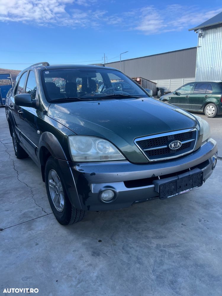 DEZMEMBREZ Piese Auto Kia Sorento Motor 2.5 CRDI Diesel Euro 3 4 Motor 2.5 Diesel cod D4CB cutie viteze manuala 5 trepte 4x4 cutie transfer Fata completa bara fata Capota far aripa portiera fata spate stanga dreapta haion oglinda - 1