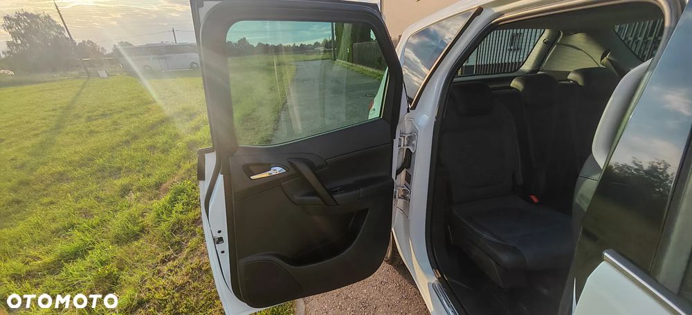 Opel Meriva 1.4 T Essentia S&S - 24