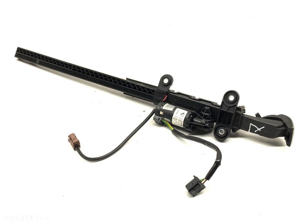 PODAJNIK BEZPIECZEŃSTWA PRAWY  BMW 3 coupe (E92) 2005 - 2013 330 d xDrive 180 kW [245 KM] olej - 2