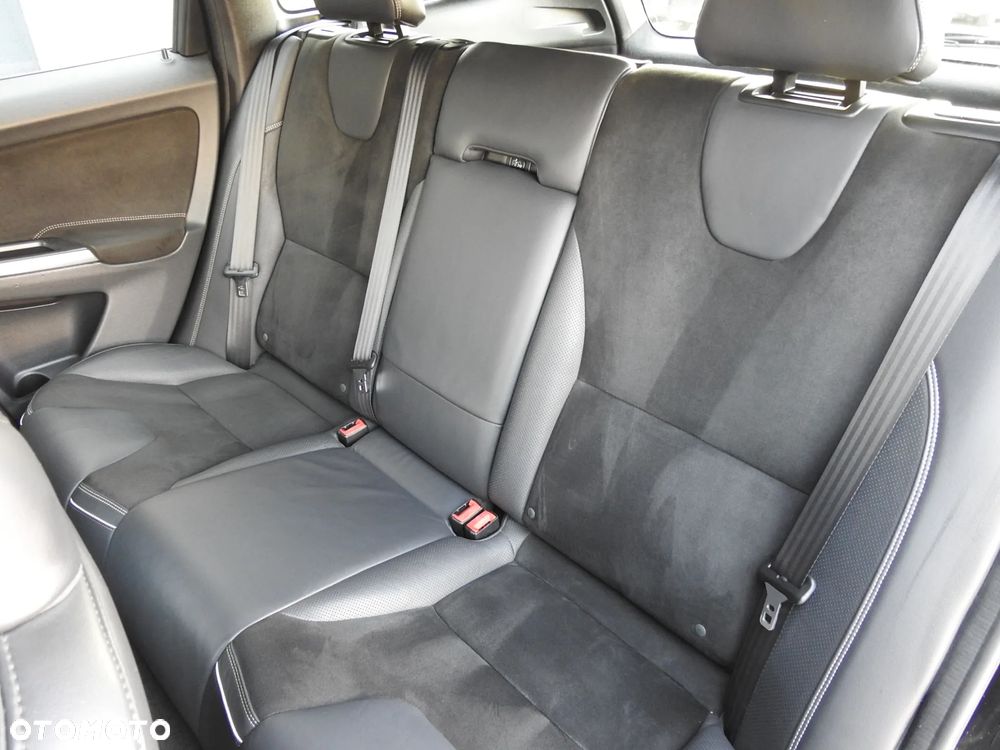 Volvo XC 60 D4 Drive-E R-Design Momentum - 7