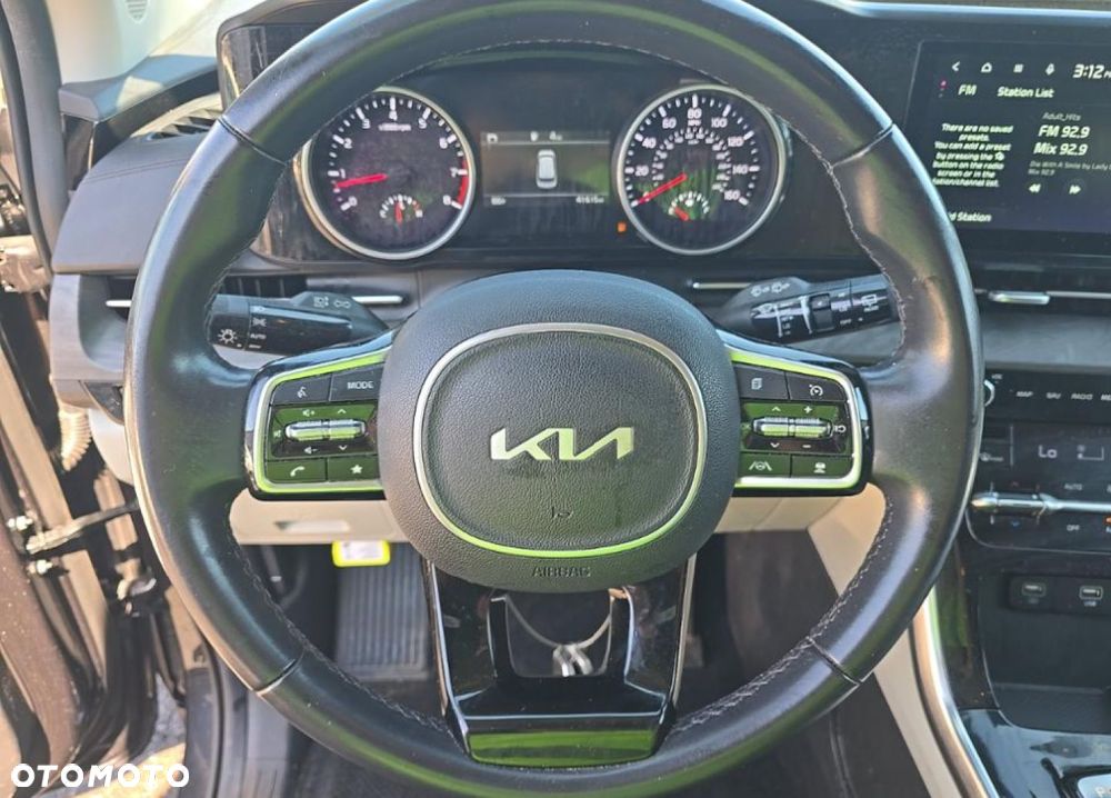 Kia Carnival - 10
