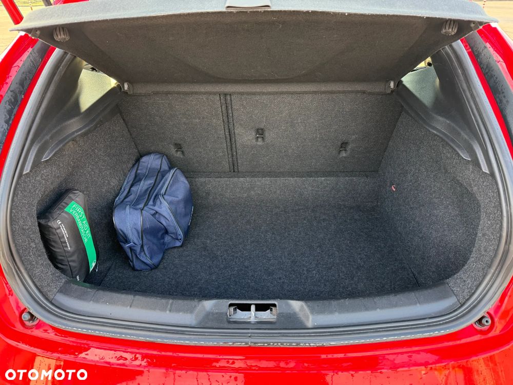 Volvo V40 T3 Drive-E R-Design Momentum - 14