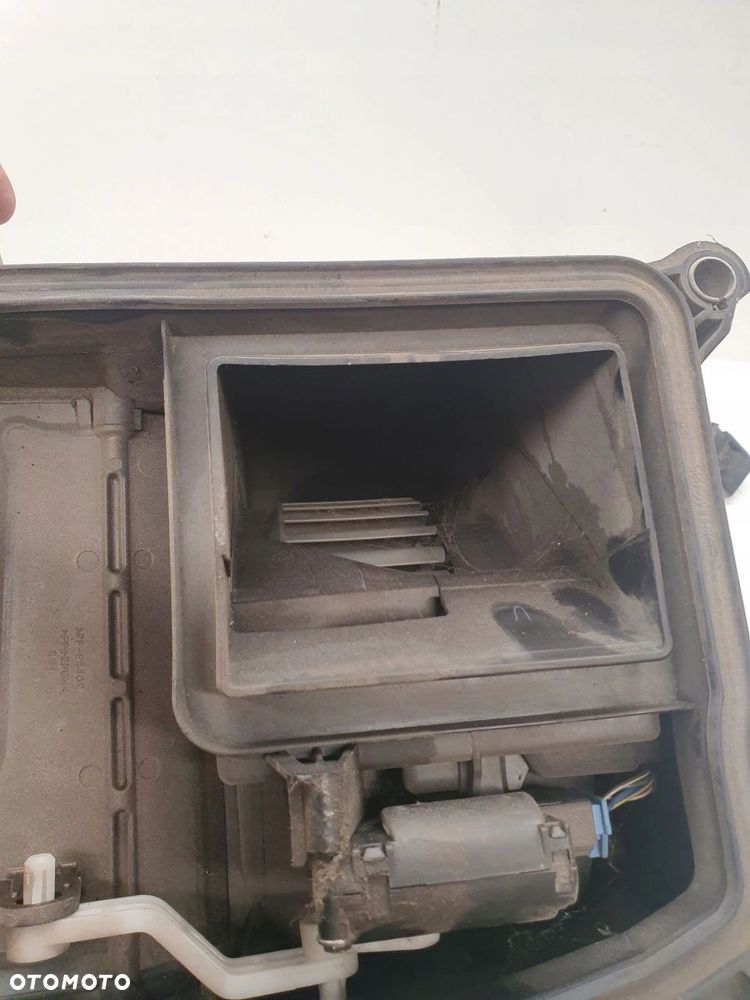 DMUCHAWA NAGRZEWNICY AUDI A6 C6 4F0820155F - 3