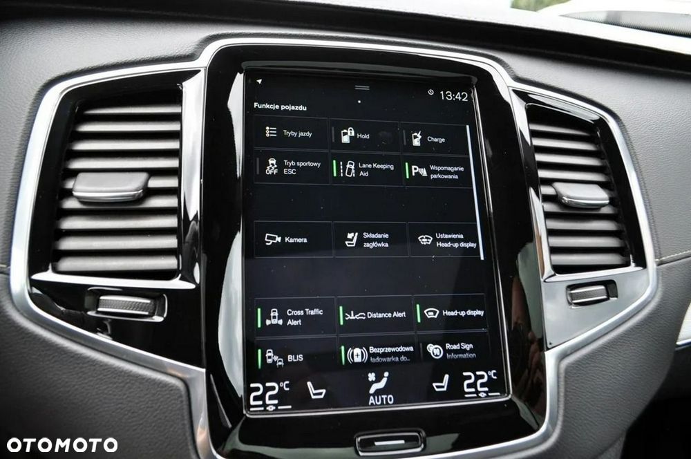 Volvo XC 90 T8 AWD Plug-In Hybrid R-Design 7os - 25