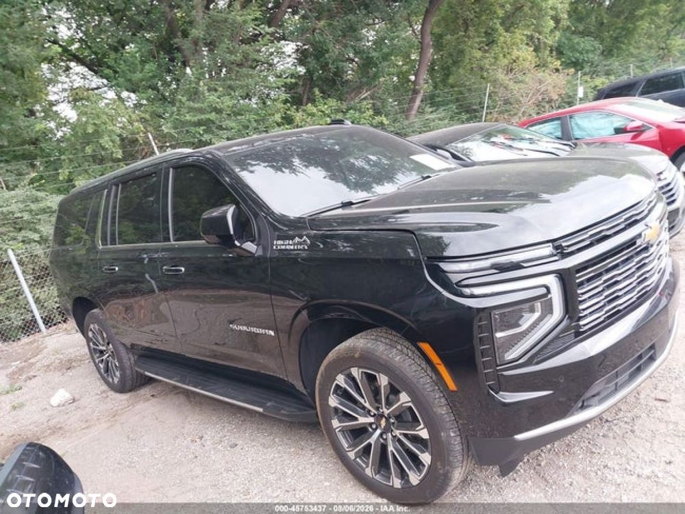 Chevrolet Suburban - 7