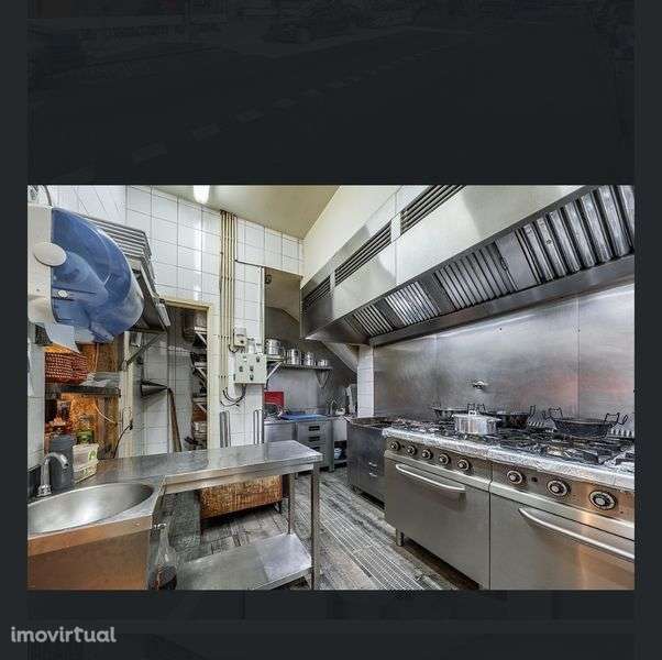 Prédio a venda com negócio e duas moradias. - Grande imagem: 3/12