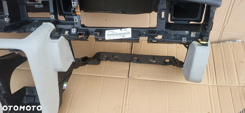 KONSOLA DESKA KIA OPIRUS - 8