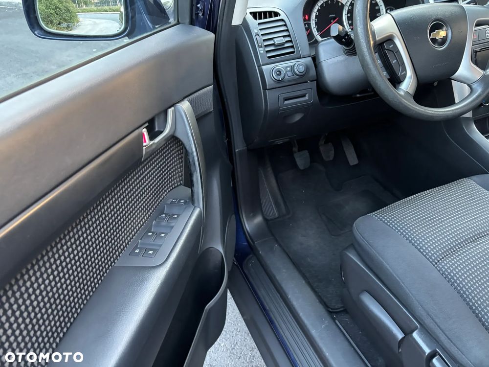Chevrolet Captiva 2.4 2WD 5 Sitzer LS - 17