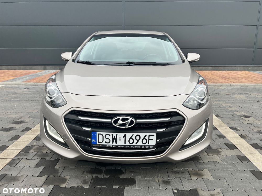Hyundai i30 blue 1.6 CRDi YES Gold - 25