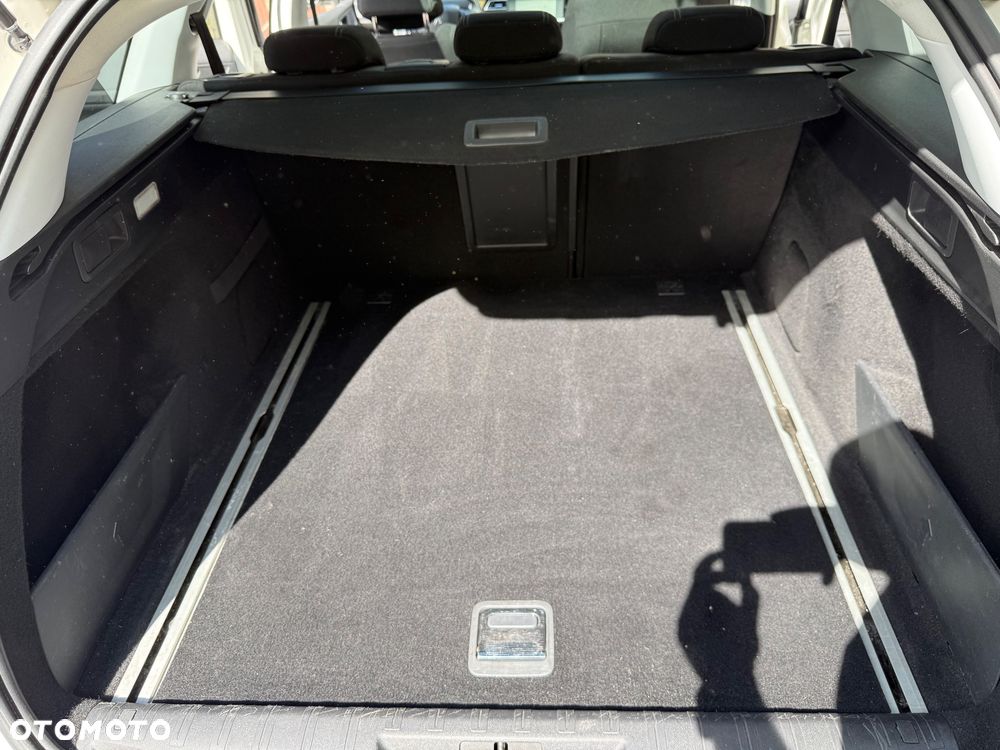 Peugeot 308 1.2 PureTech Allure S&S - 5