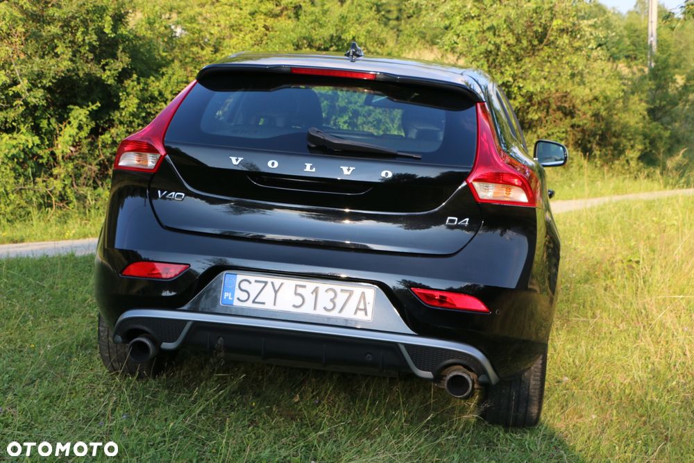 Volvo V40 D4 Drive-E R-Design Momentum - 6