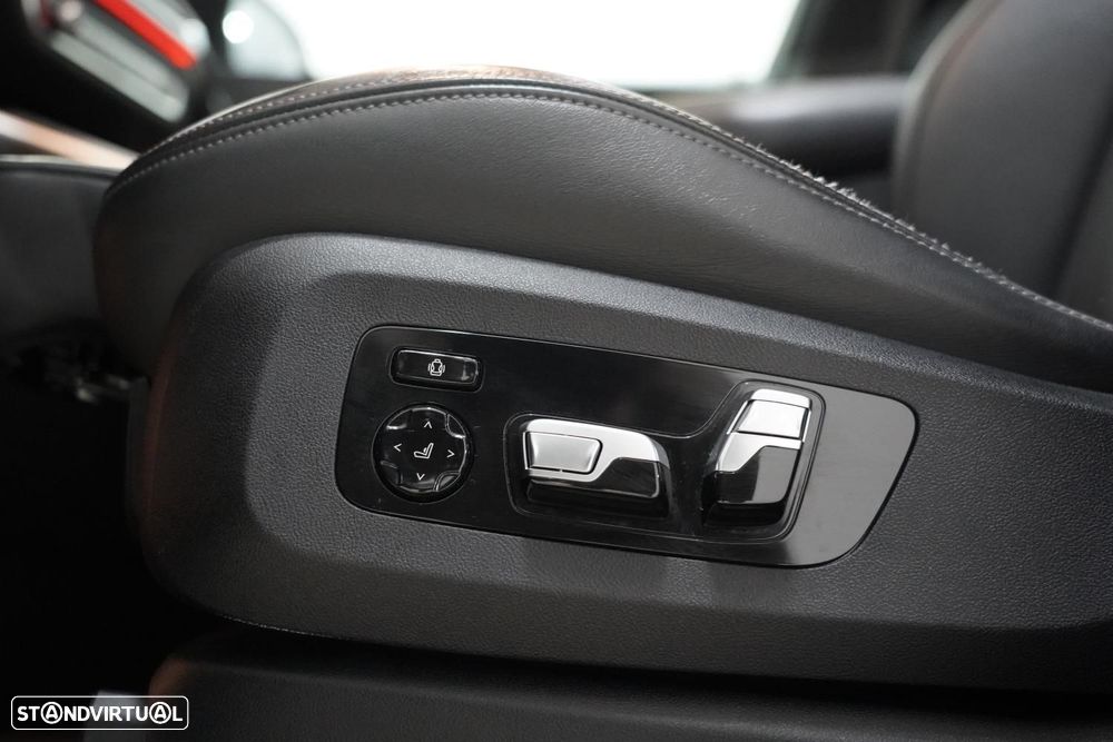 BMW X5 45 e xDrive Pack M 50 anos - 26