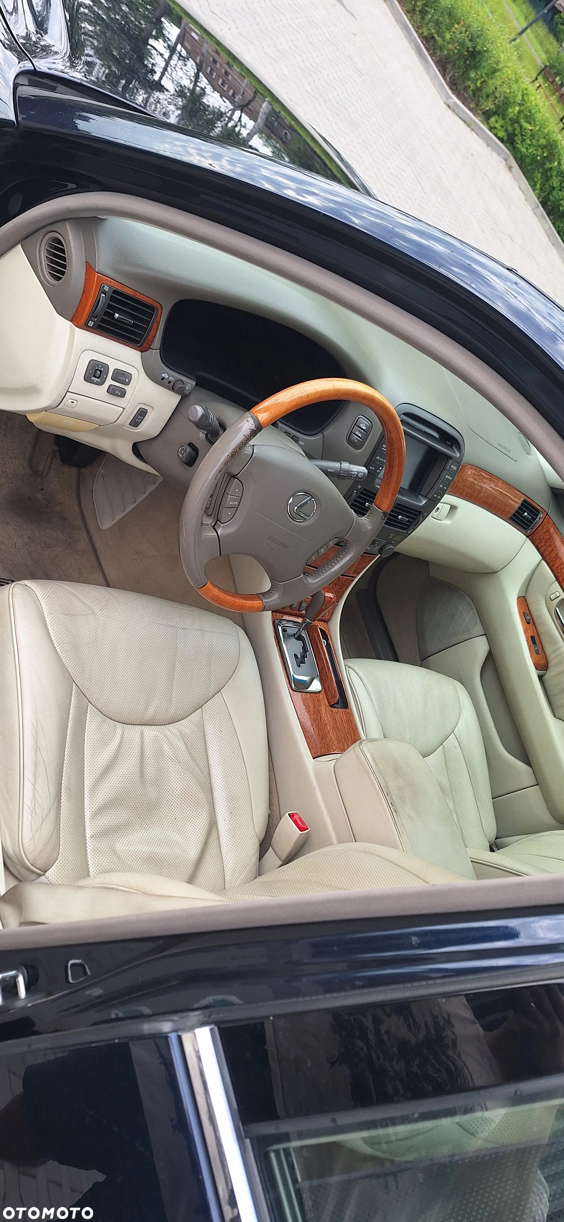 Lexus LS - 7