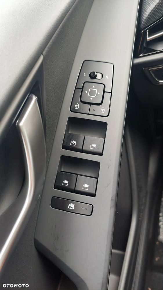 Kia Niro 1.6 GDI Hybrid M - 18