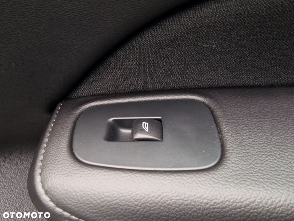 Volvo V60 Cross Country - 17