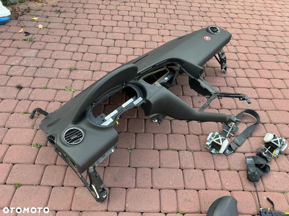 DESKA KONSOLA KOKPIT PODUSZKA PASY PEUGEOT 3008 I - 6