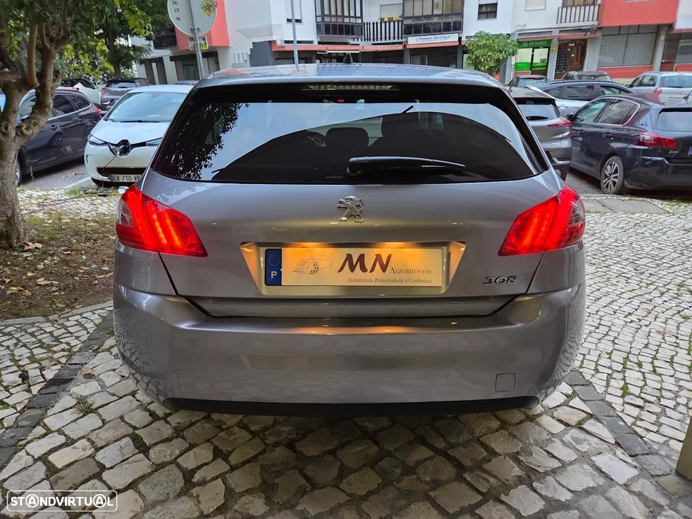 Peugeot 308 PureTech 130 GPF EAT8 Stop & Start Tech Edition - 6