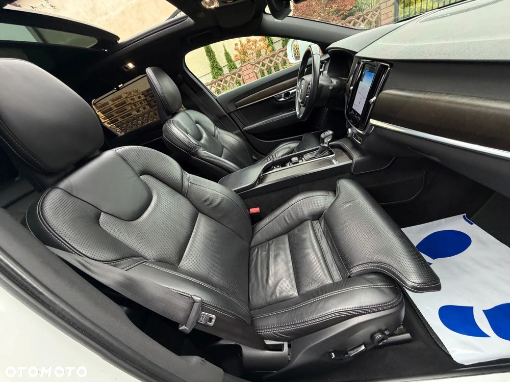 Volvo V90 Cross Country D5 AWD Pro - 11