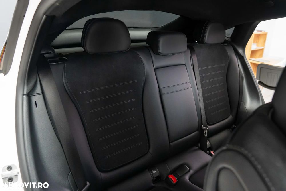 Mercedes-Benz GLC Coupe 200 4Matic 9G-TRONIC AMG Line Advanced - 15