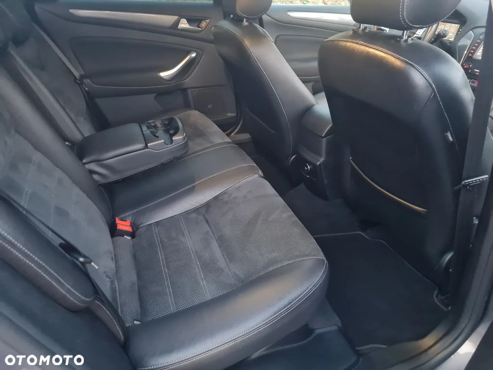 Ford Mondeo 2.0 TDCi Champions Edition - 12