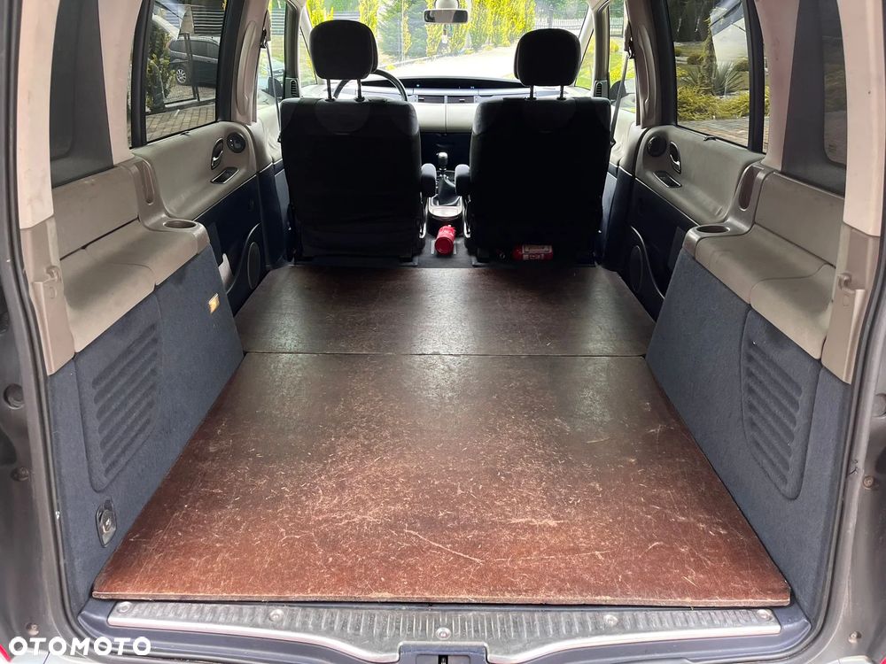 Renault Espace 2.0 Privilege - 11