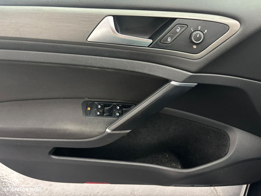 VW Golf - 6